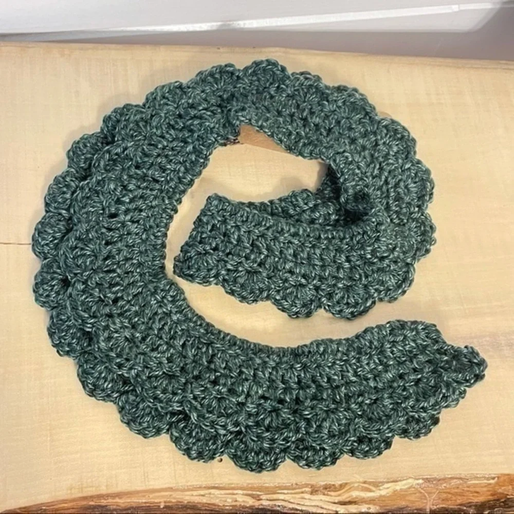 Handmade Scalloped Wrap Scarf Narrow Marbled Evergreen Contemporary Winter Gift